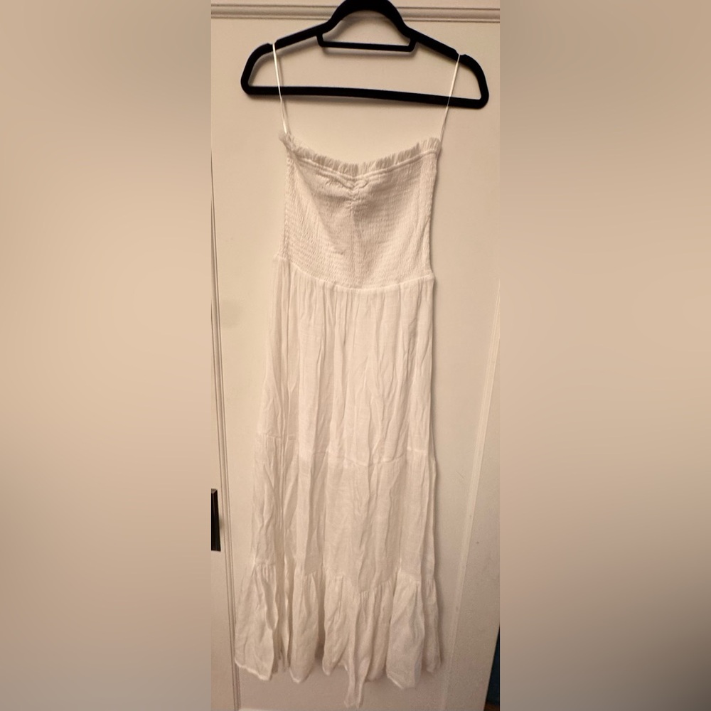 Chic Strapless White Dress